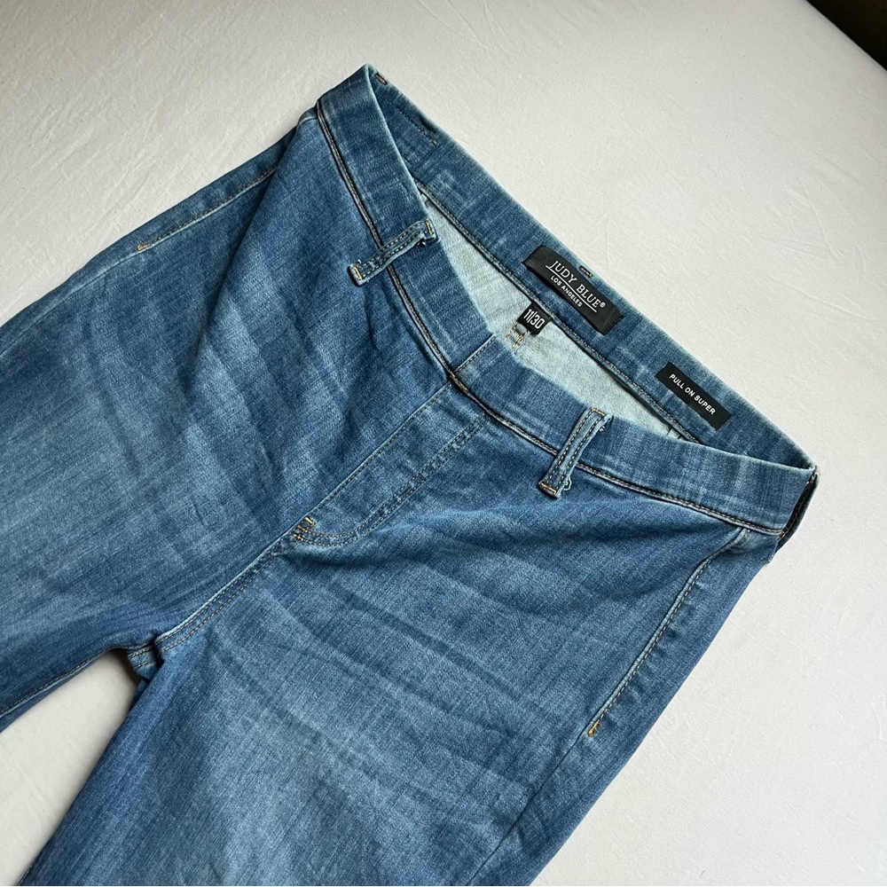 JUDY BLUE medium blue wash denim cotton blend stretch raw fray hem flare jeans‎ - Picture 3 of 6